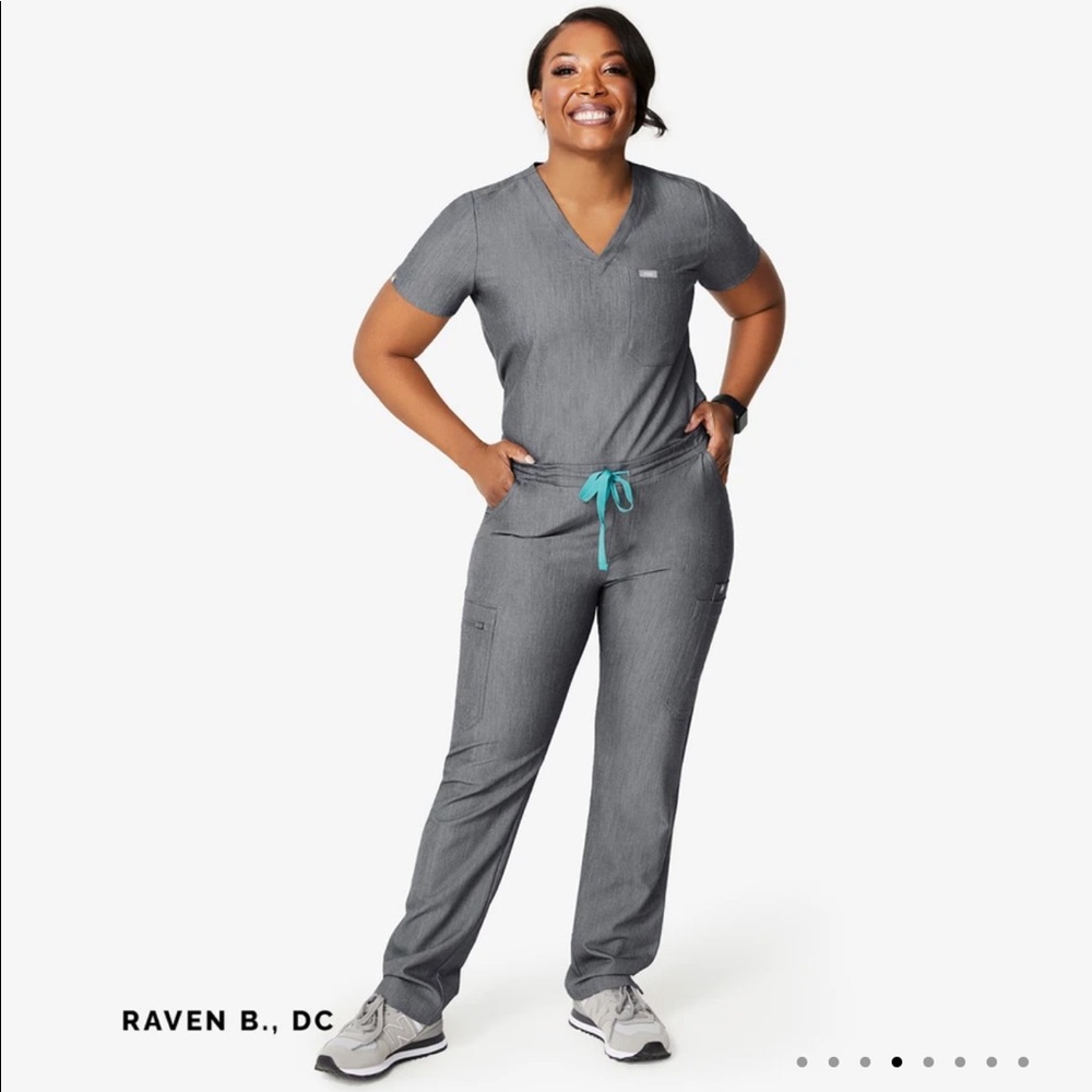 FIGS yola pants in graphite XS